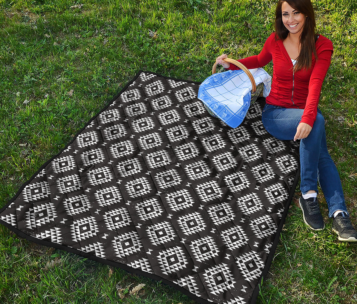 Black And White Navajo Pattern Print Quilt