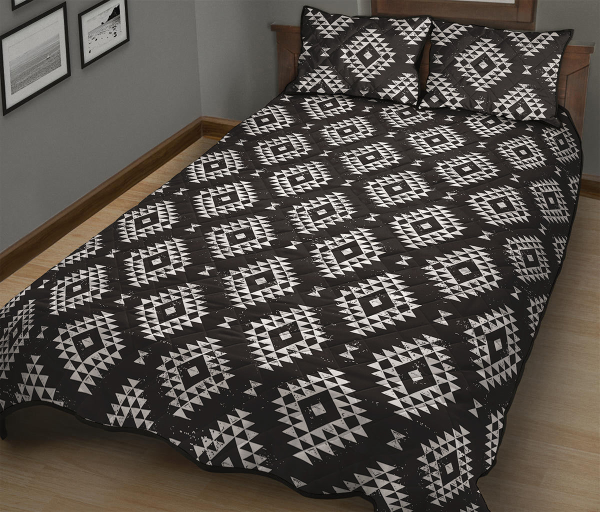 Black And White Navajo Pattern Print Quilt Bed Set