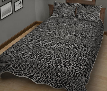 Black And White Navajo Tribal Print Quilt Bed Set