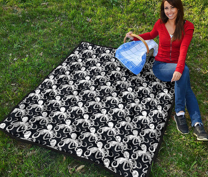 Black And White Octopus Pattern Print Quilt