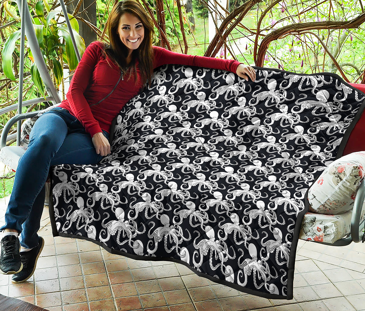 Black And White Octopus Pattern Print Quilt