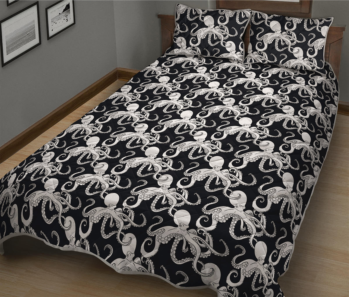 Black And White Octopus Pattern Print Quilt Bed Set
