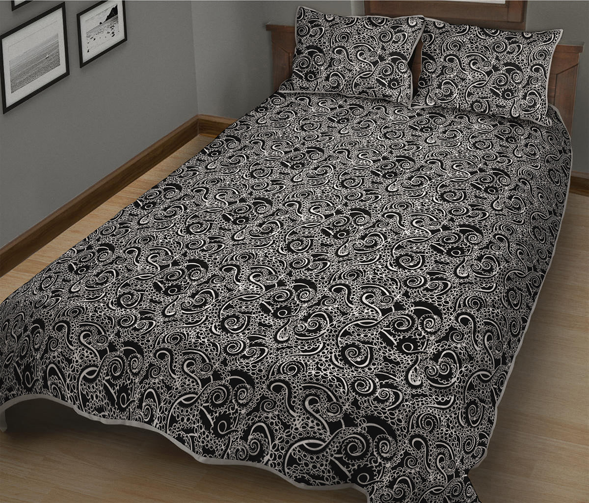 Black And White Octopus Tentacles Print Quilt Bed Set
