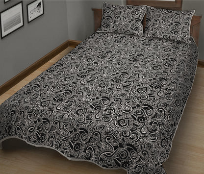 Black And White Octopus Tentacles Print Quilt Bed Set