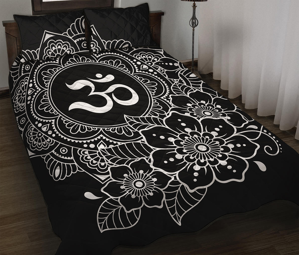 Black And White Om Print Quilt Bed Set