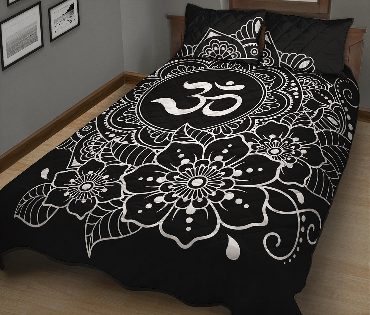 Black And White Om Print Quilt Bed Set