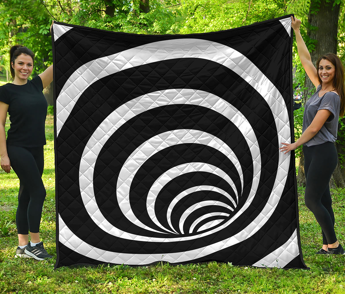 Black And White Optical Illusion Print Quilt
