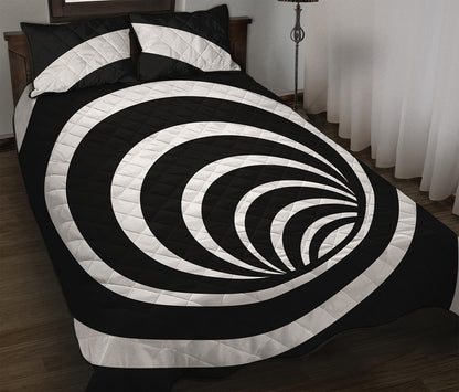 Black And White Optical Illusion Print Quilt Bed Set