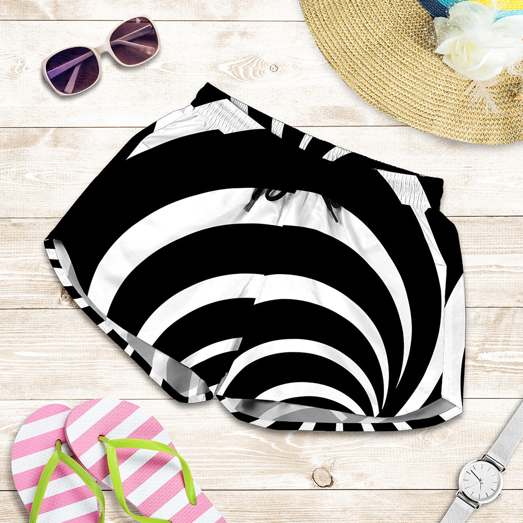 Black And White Optical Illusion Print Women's Shorts