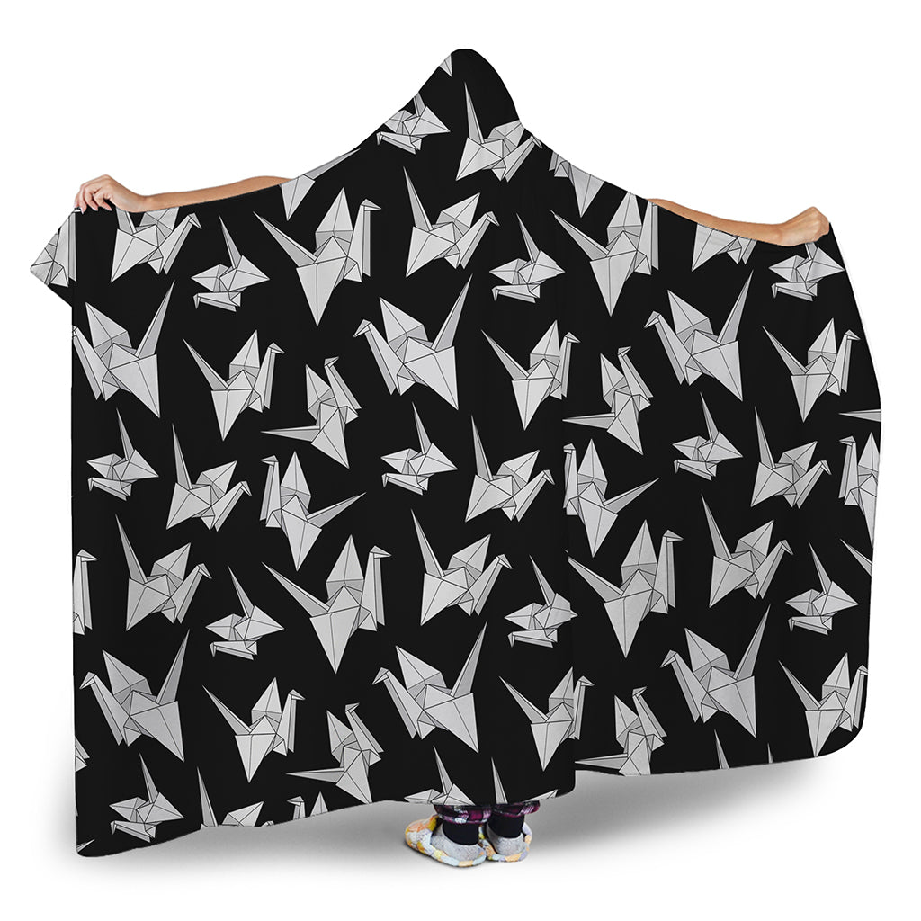 Black And White Origami Pattern Print Hooded Blanket