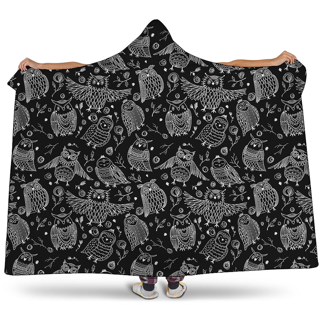 Black And White Owl Pattern Print Hooded Blanket