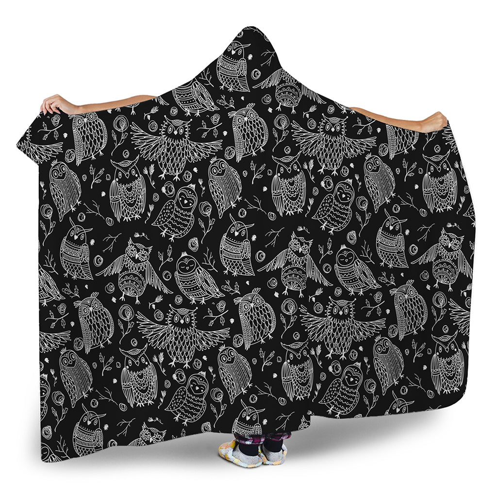Black And White Owl Pattern Print Hooded Blanket