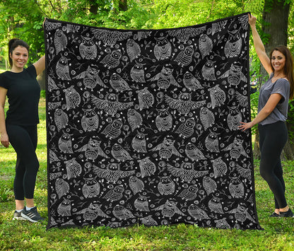 Black And White Owl Pattern Print Quilt