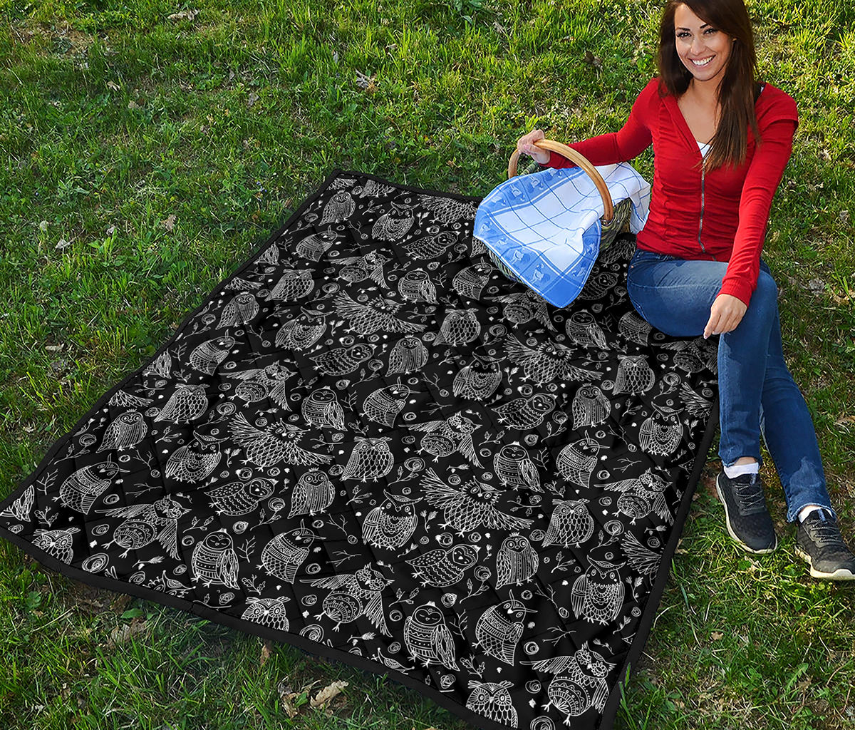 Black And White Owl Pattern Print Quilt