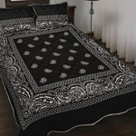 Black And White Paisley Bandana Print Quilt Bed Set