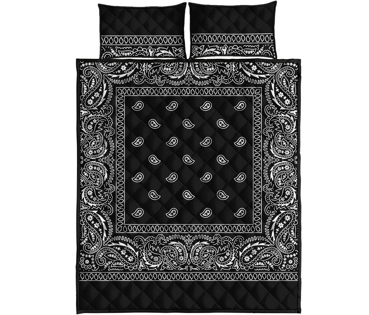 Black And White Paisley Bandana Print Quilt Bed Set
