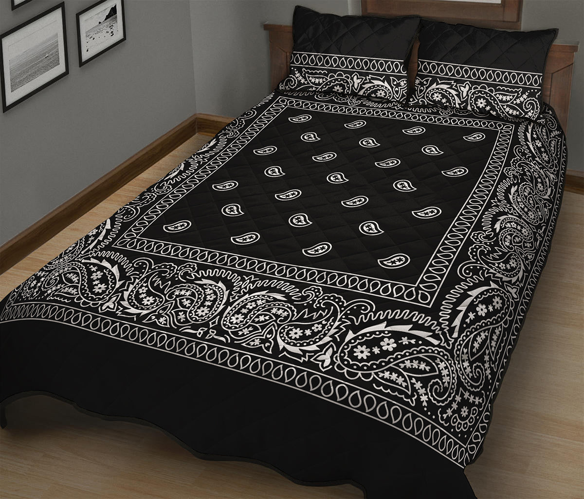 Black And White Paisley Bandana Print Quilt Bed Set