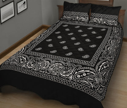 Black And White Paisley Bandana Print Quilt Bed Set