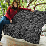 Black And White Paisley Pattern Print Quilt