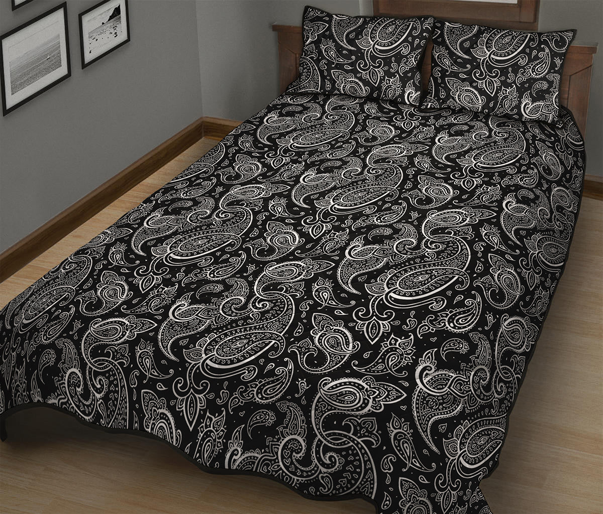 Black And White Paisley Pattern Print Quilt Bed Set