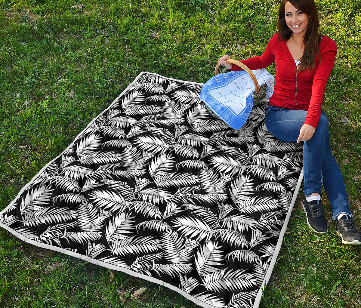 Black And White Palm Leaves Print Quilt
