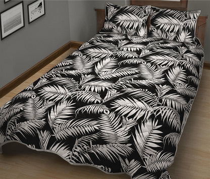 Black And White Palm Leaves Print Quilt Bed Set