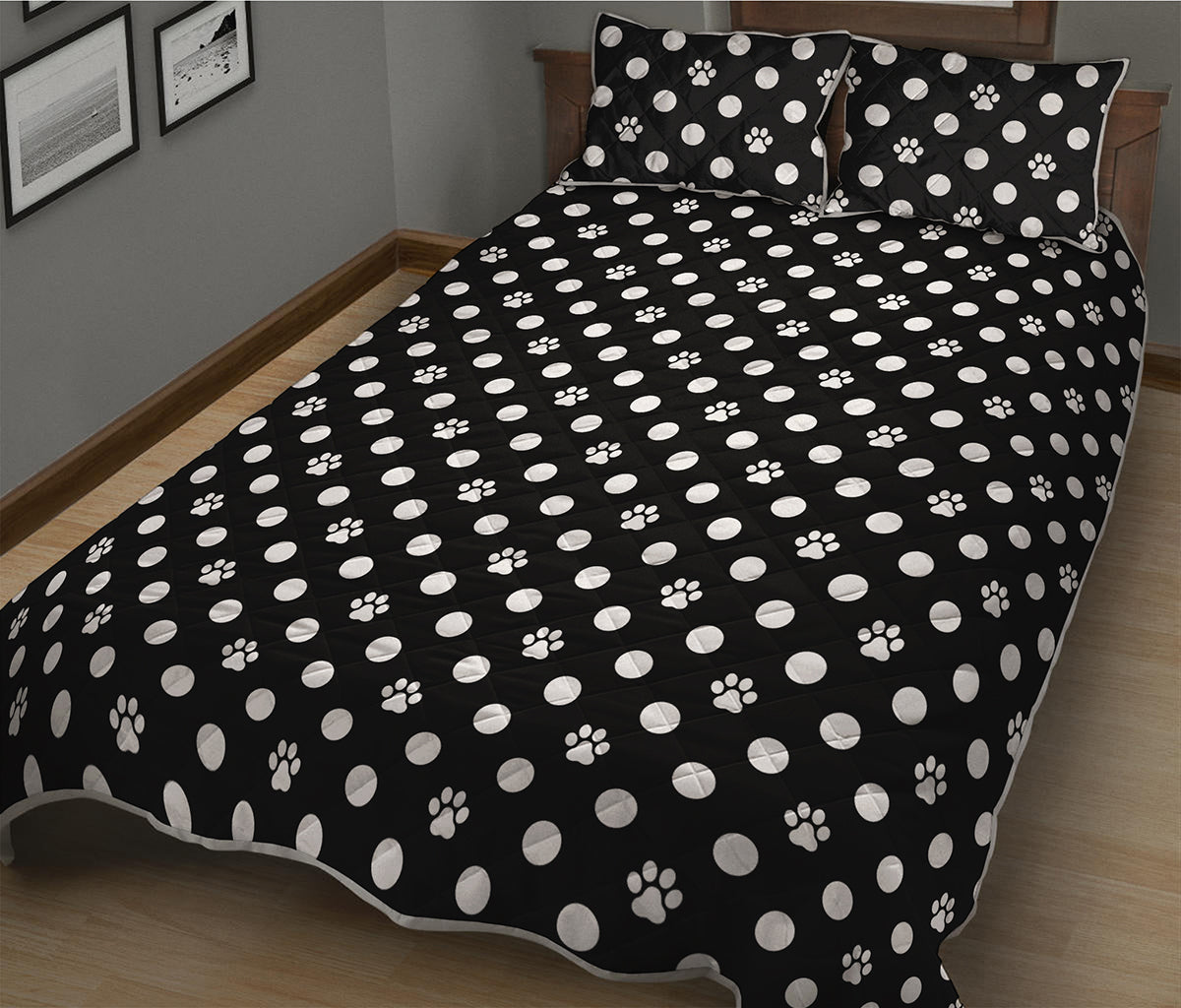 Black And White Paw And Polka Dot Print Quilt Bed Set