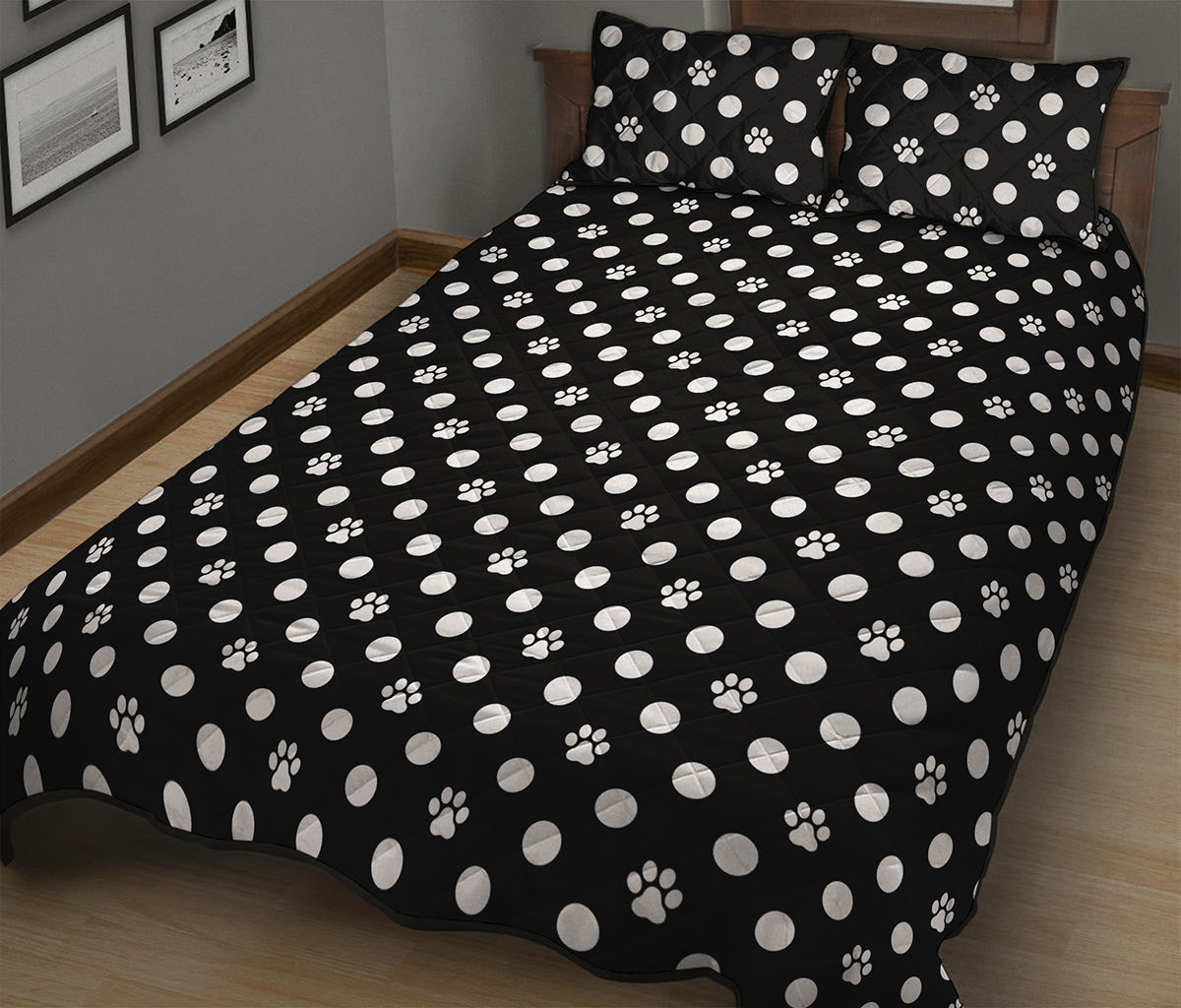 Black And White Paw And Polka Dot Print Quilt Bed Set