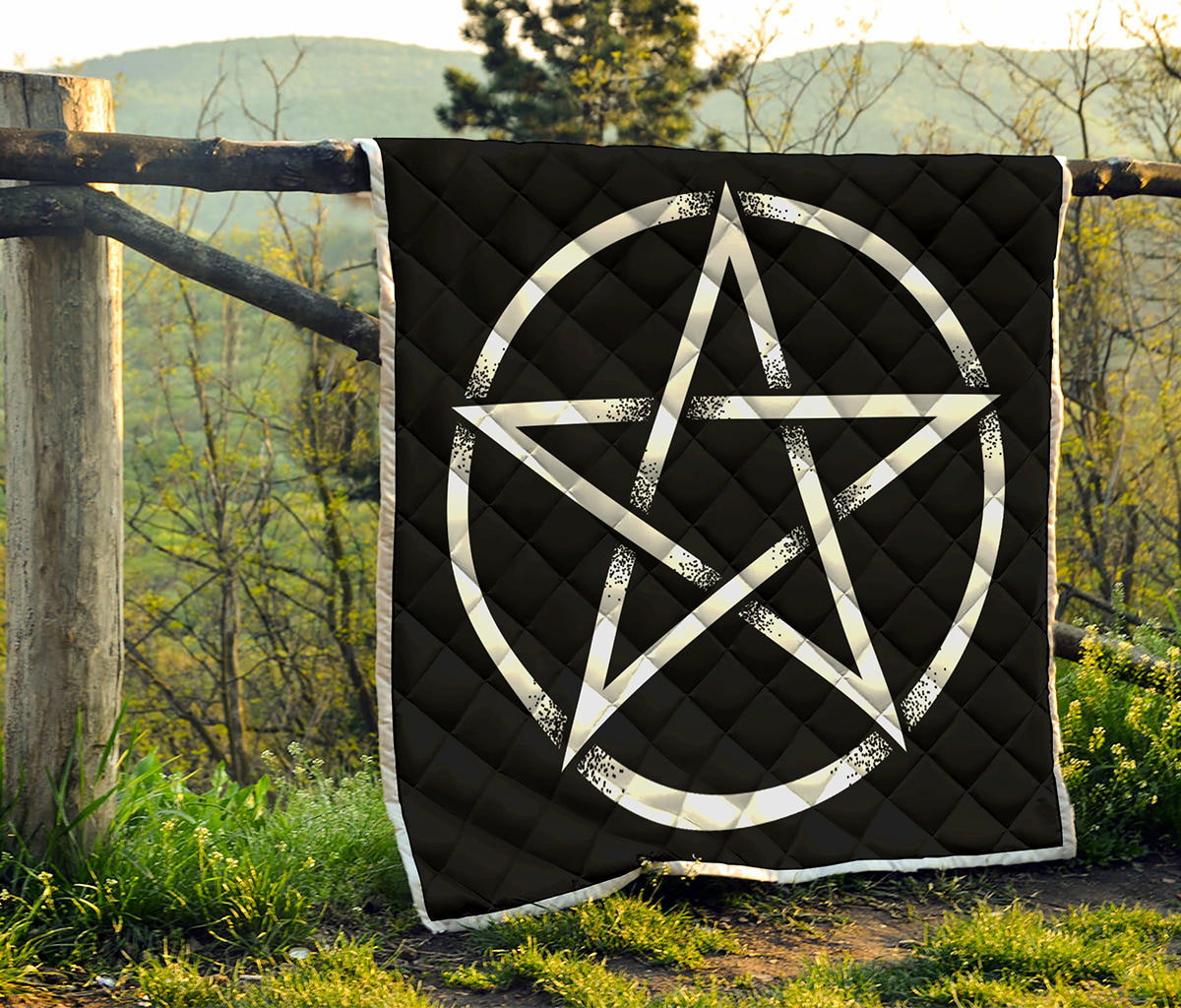 Black And White Pentagram Symbol Print Quilt