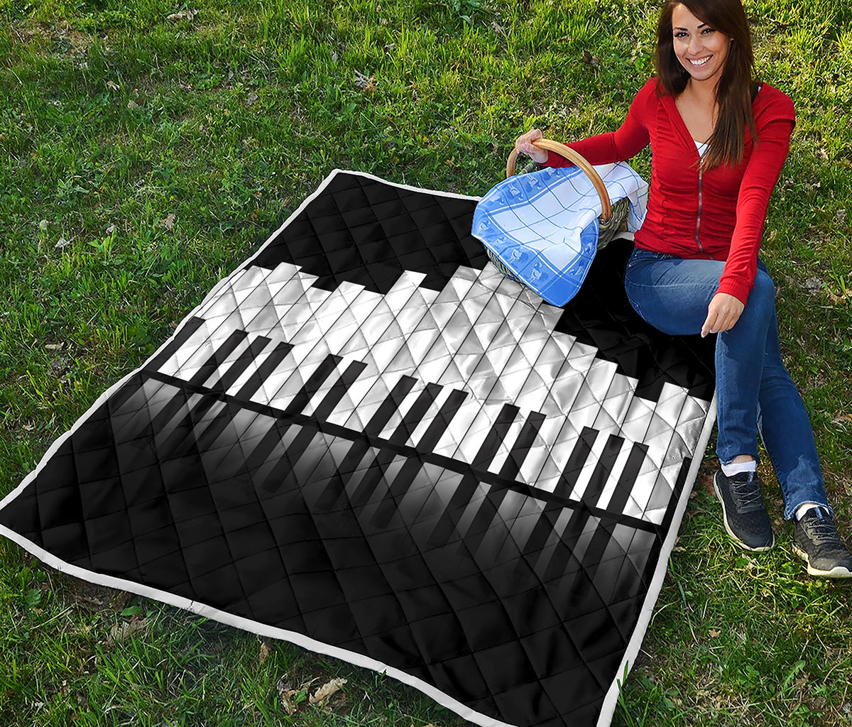 Black And White Piano Keyboard Print Quilt