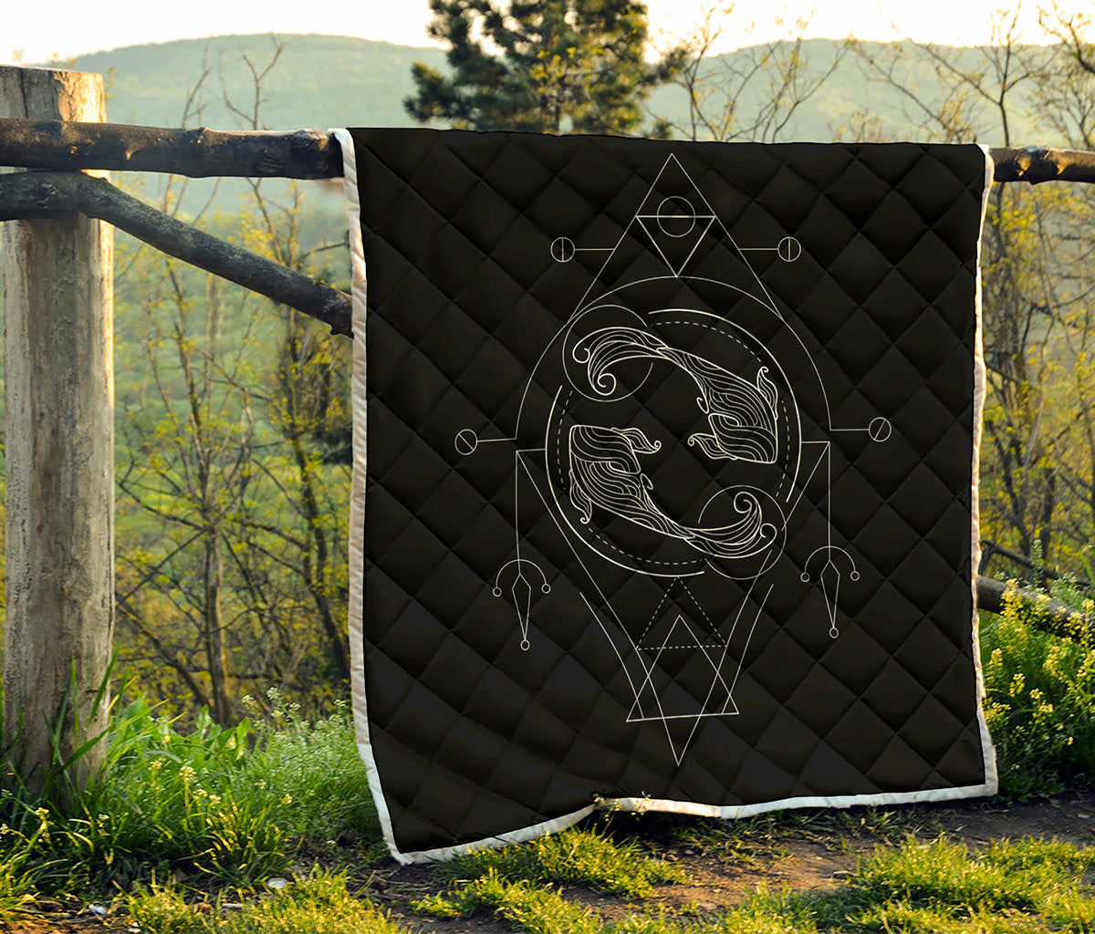 Black And White Pisces Sign Print Quilt