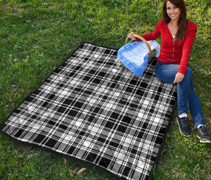 Black And White Plaid Pattern Print Quilt