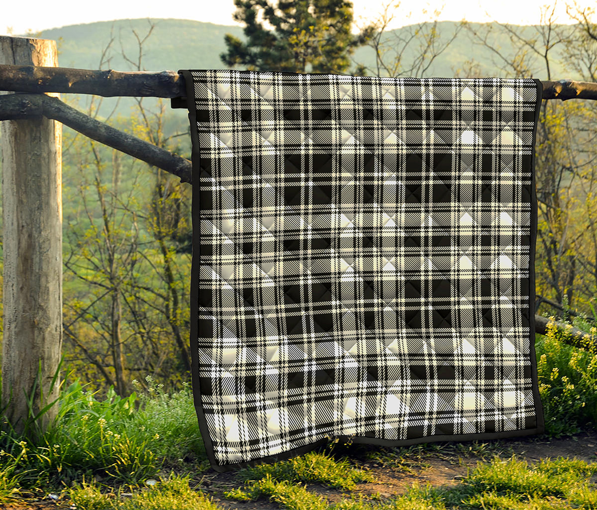 Black And White Plaid Pattern Print Quilt