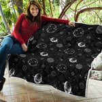 Black And White Planets Pattern Print Quilt