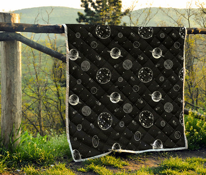 Black And White Planets Pattern Print Quilt
