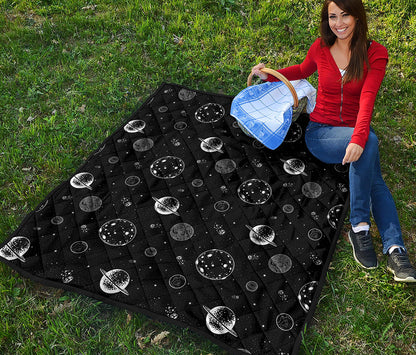 Black And White Planets Pattern Print Quilt