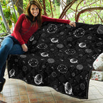 Black And White Planets Pattern Print Quilt
