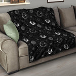 Black And White Planets Pattern Print Quilt