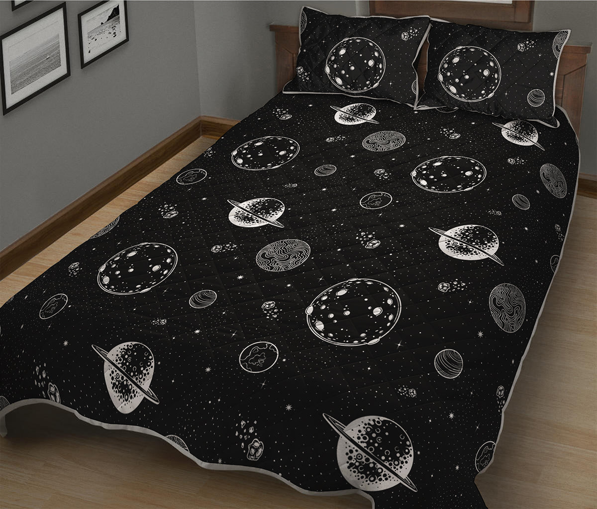 Black And White Planets Pattern Print Quilt Bed Set