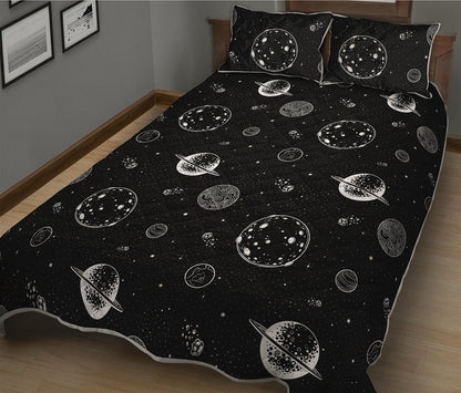 Black And White Planets Pattern Print Quilt Bed Set