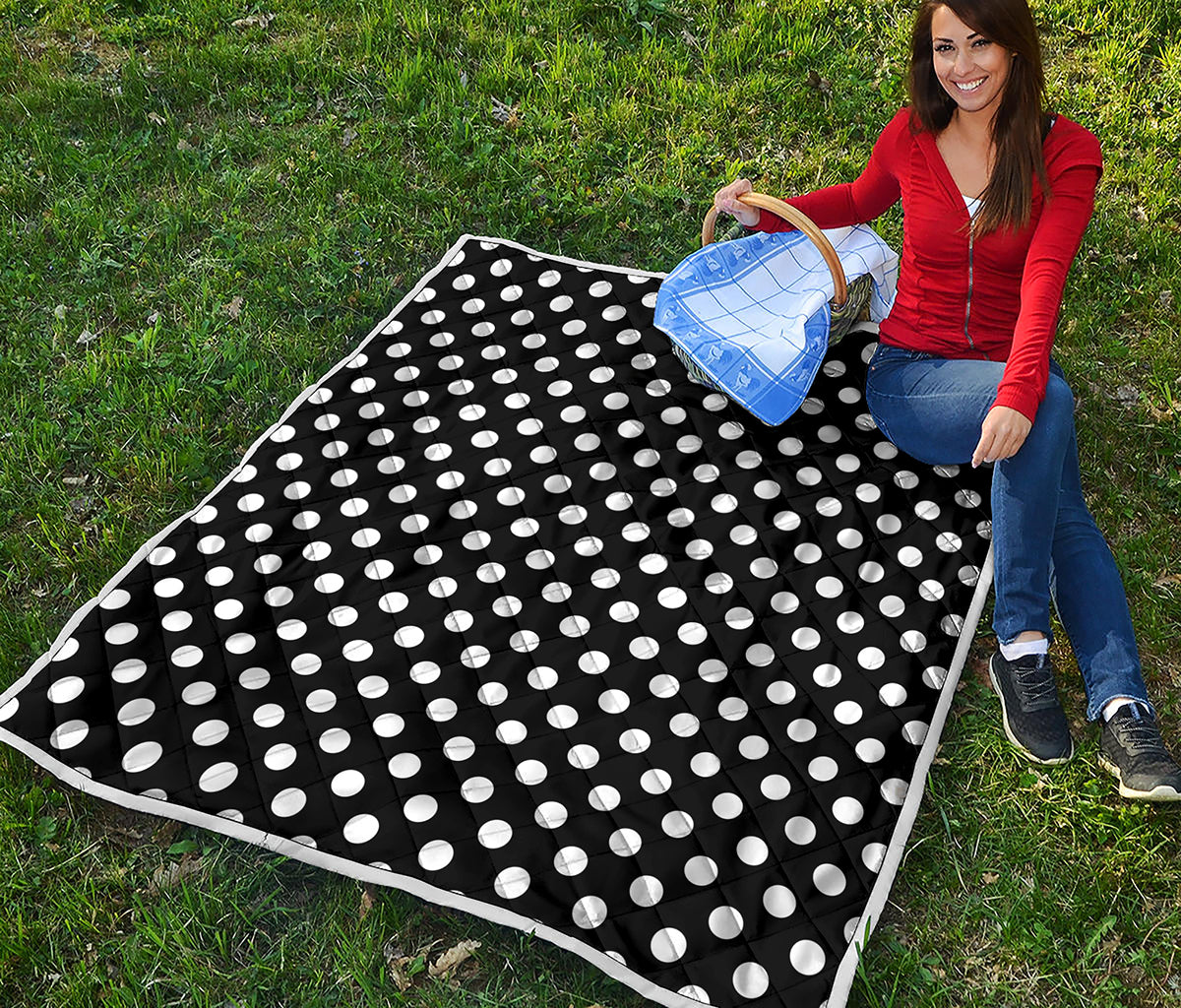 Black And White Polka Dot Pattern Print Quilt