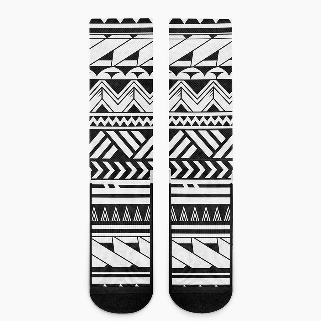 Black And White Polynesian Pattern Print Crew Socks