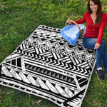Black And White Polynesian Pattern Print Quilt