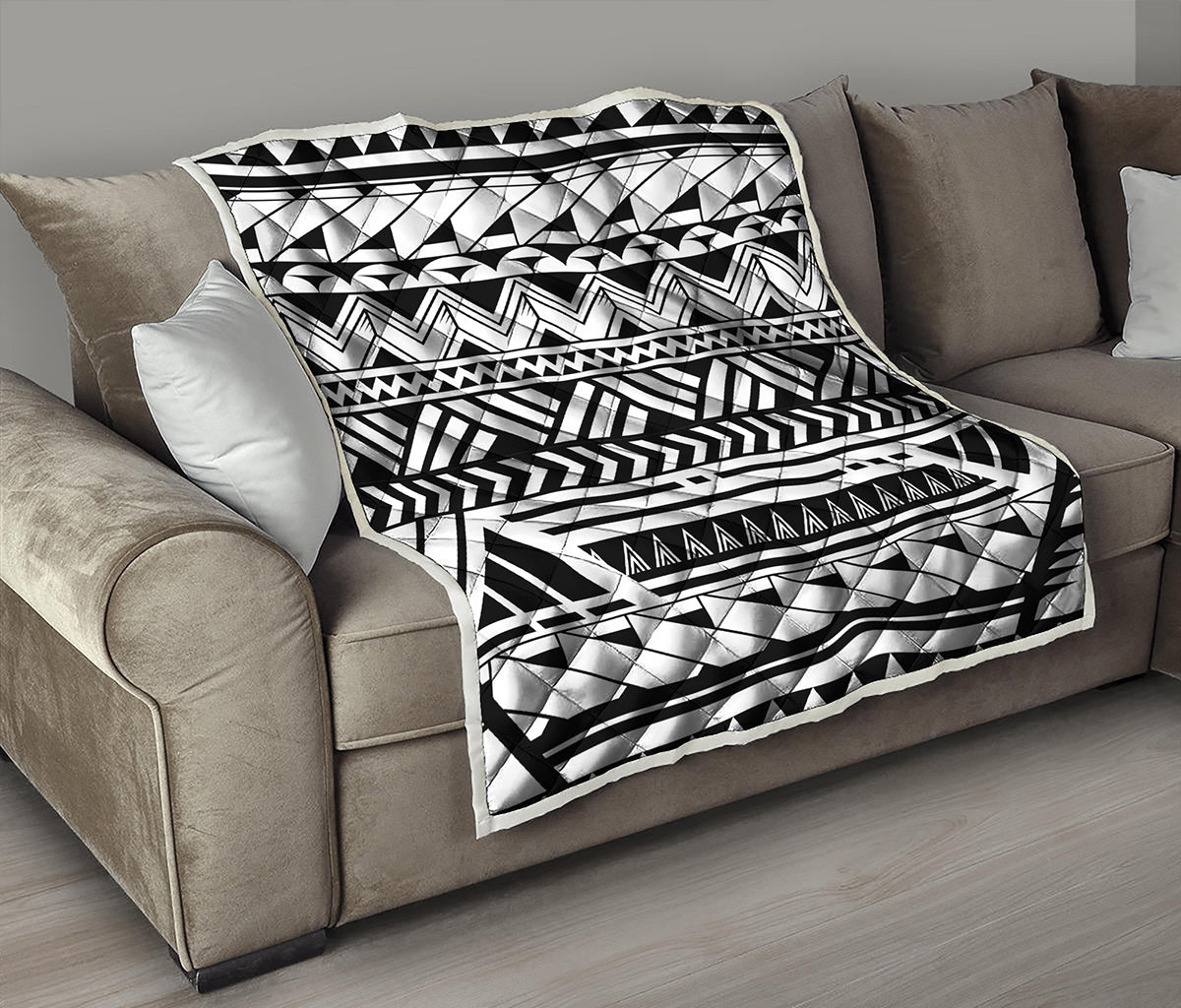 Black And White Polynesian Pattern Print Quilt