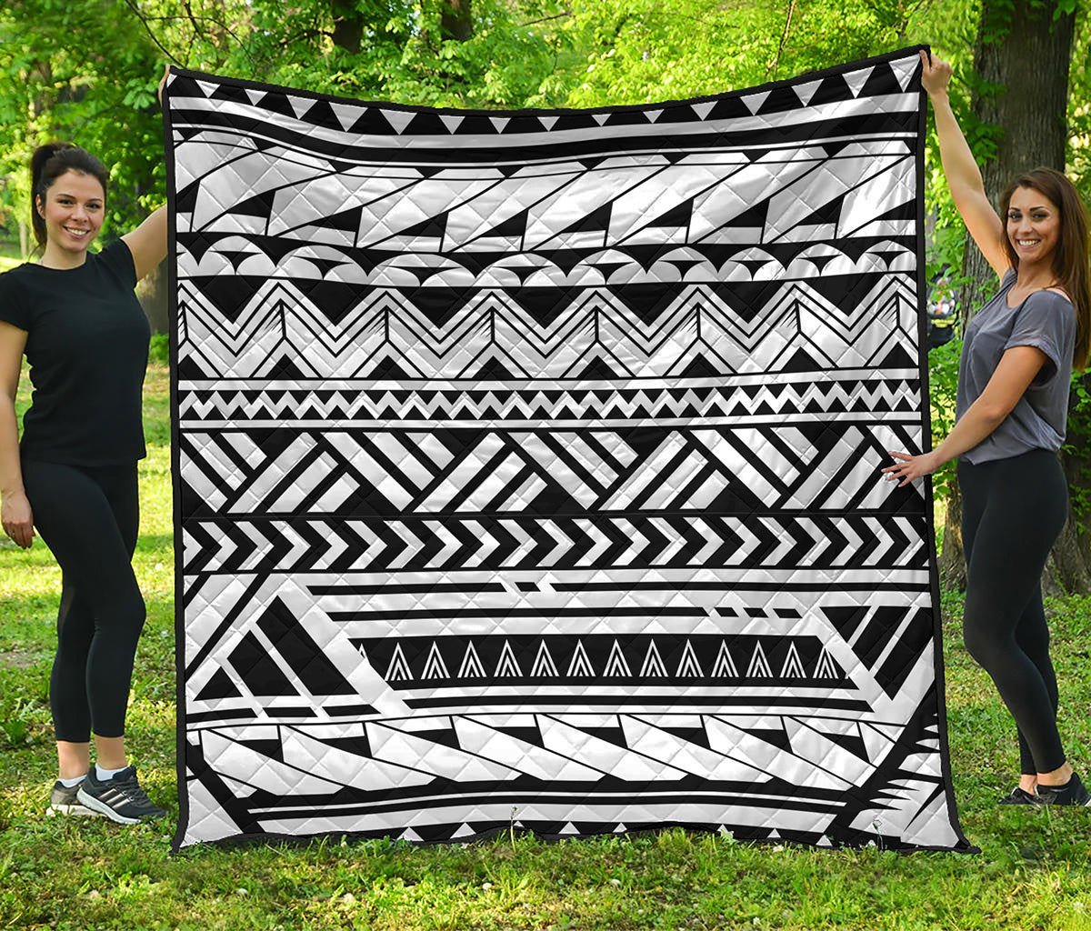 Black And White Polynesian Pattern Print Quilt