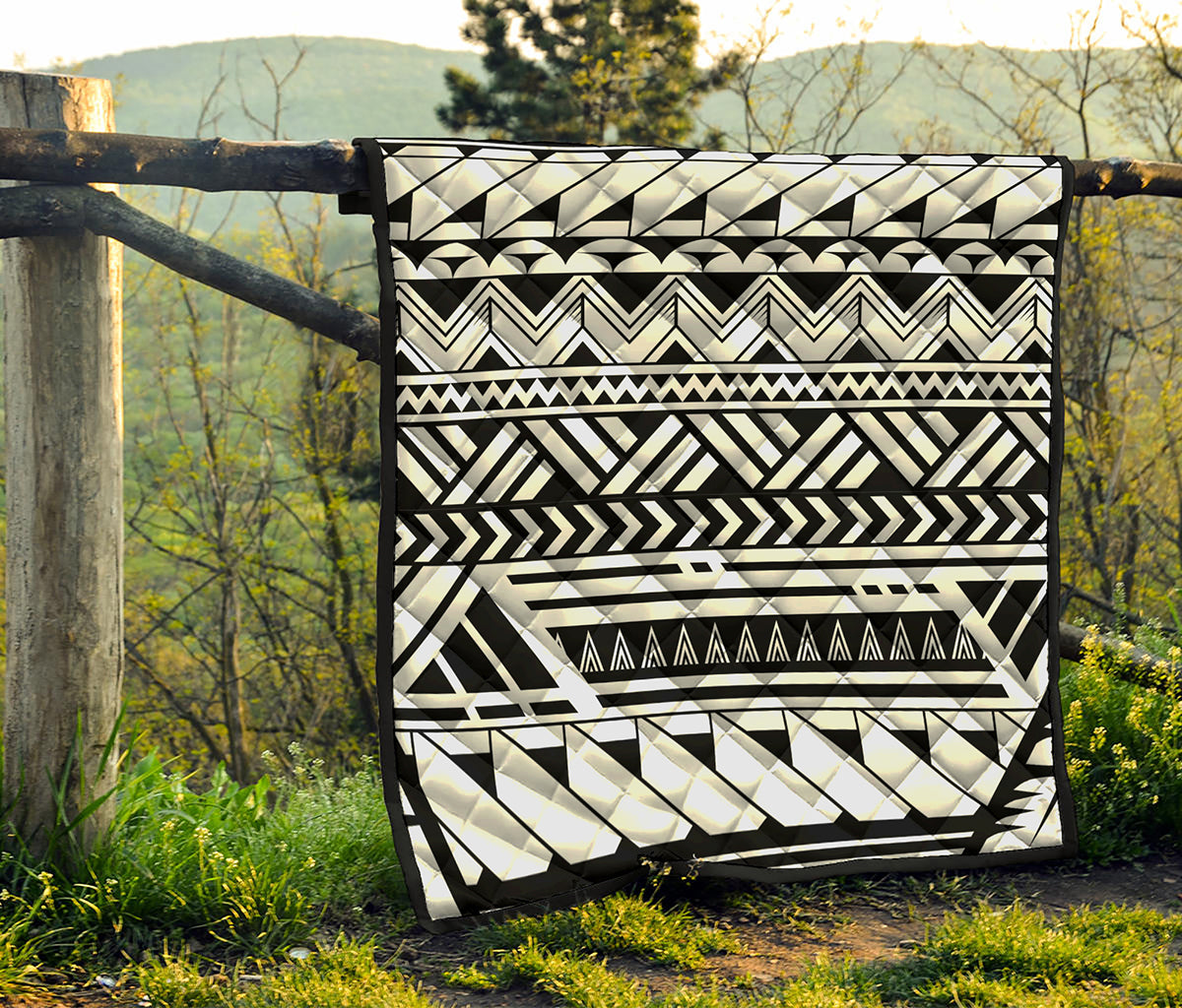 Black And White Polynesian Pattern Print Quilt