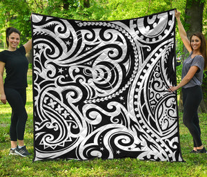 Black And White Polynesian Tattoo Print Quilt