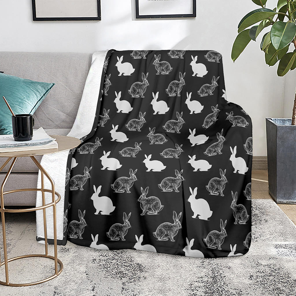 Black And White Rabbit Pattern Print Blanket