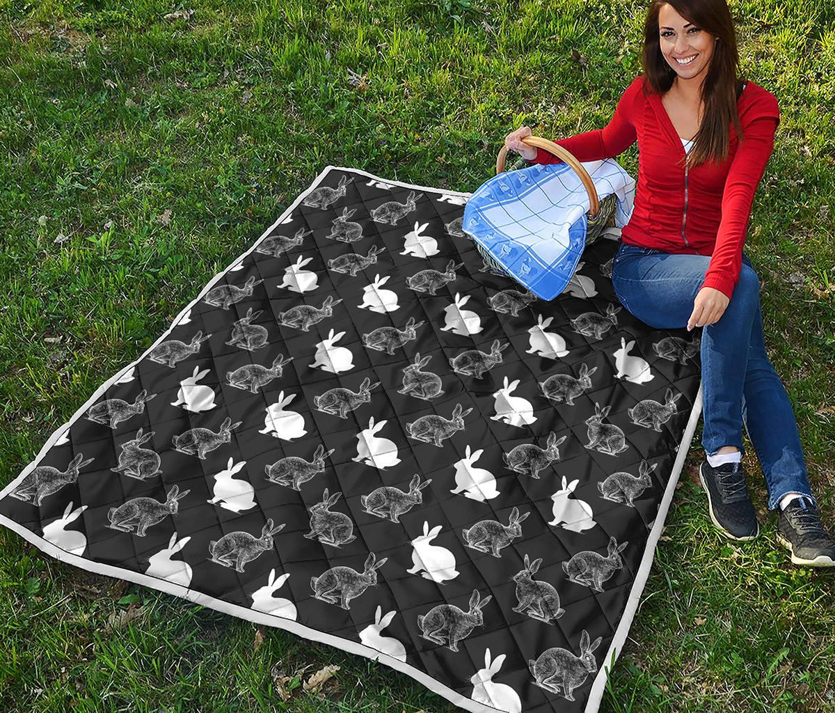 Black And White Rabbit Pattern Print Quilt