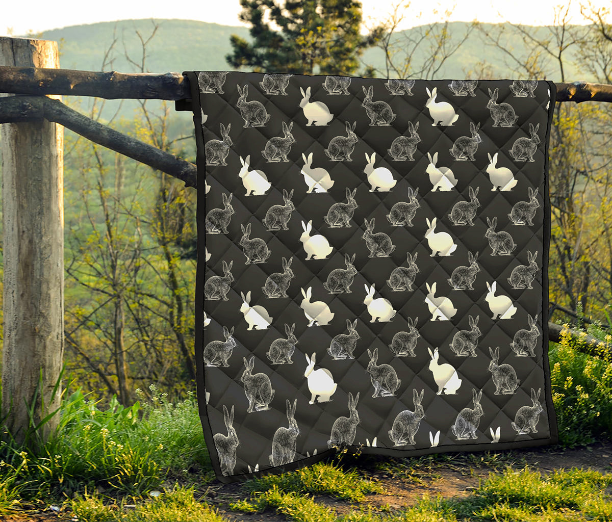 Black And White Rabbit Pattern Print Quilt